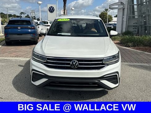 Certified 2023 Volkswagen Tiguan SE FWD image 4