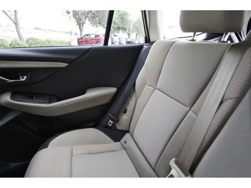 Used 2025 Subaru Outback Premium w/ Popular Package #1A AWD/4WD image 11