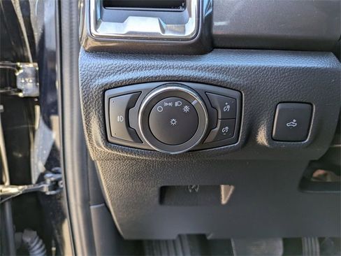 Used 2021 Ford Ranger Lariat w/ FX4 Off-Road Package image 16