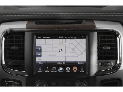 Used 2018 RAM 1500 Laramie AWD/4WD image 15