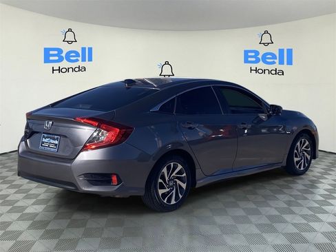 Used 2018 Honda Civic EX image 4