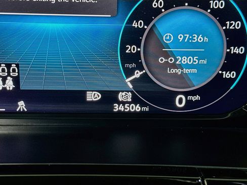 Used 2025 Volkswagen Atlas SE FWD image 19