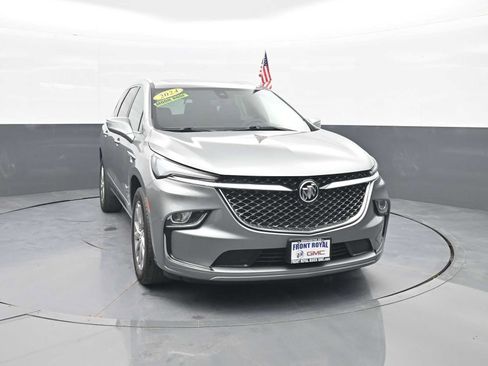 Used 2024 Buick Enclave Avenir AWD/4WD image 2
