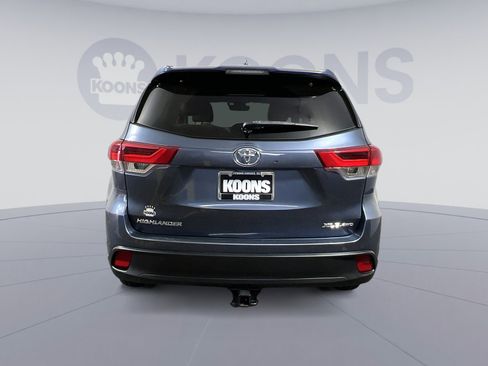 Used 2019 Toyota Highlander XLE AWD/4WD image 10