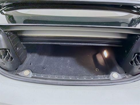 Used 2020 BMW M4 Convertible image 28