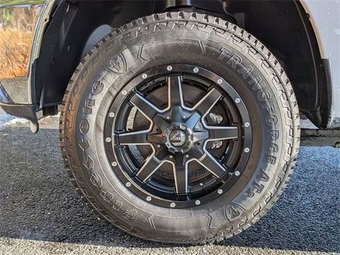 Certified 2017 RAM 2500 Tradesman w/ Chrome Appearance Group image 9