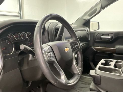 Used 2021 Chevrolet Silverado 1500 LT image 16