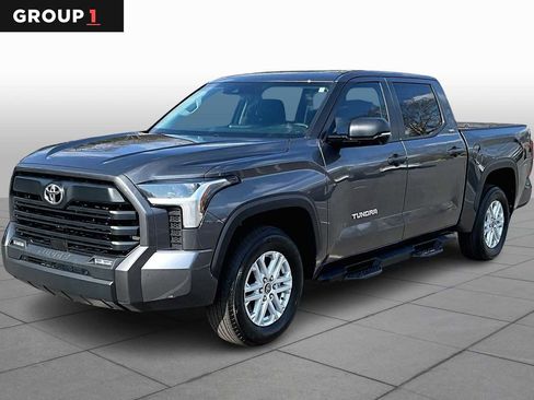Used 2024 Toyota Tundra SR5 w/ SR5 Convenience Package image 1
