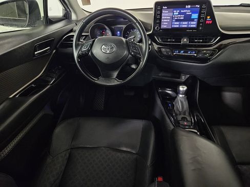 Used 2020 Toyota C-HR Limited FWD image 7