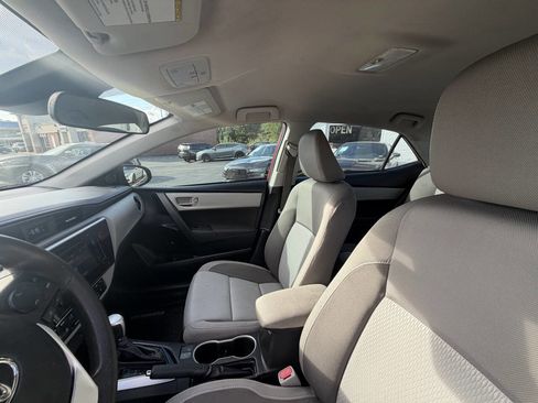 Used 2019 Toyota Corolla LE FWD image 13