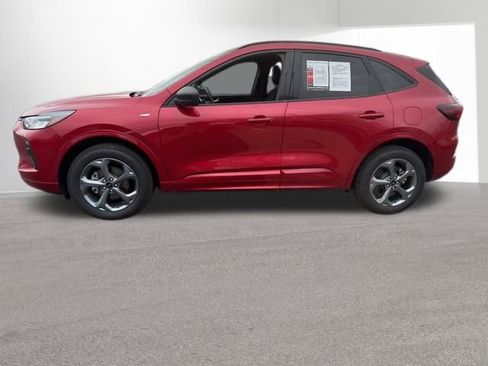 Used 2024 Ford Escape ST-Line image 2