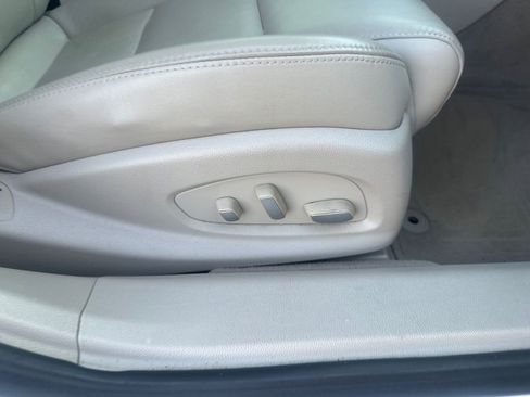 Used 2015 Cadillac XTS Luxury image 14