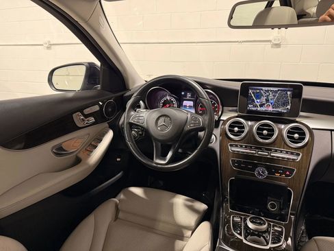 Used 2018 Mercedes-Benz C 300 4MATIC Sedan image 21