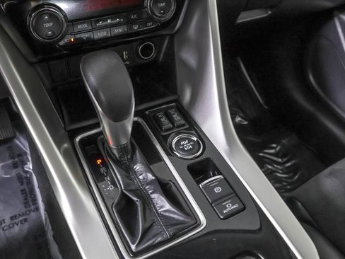 Used 2024 Mitsubishi Eclipse Cross SE image 30