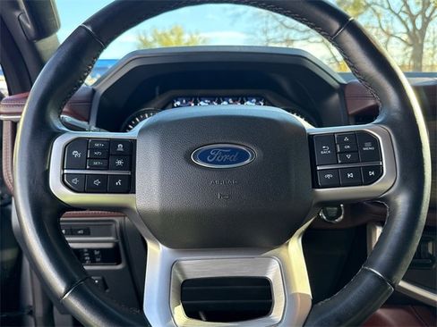 Used 2024 Ford Expedition Max Limited image 29