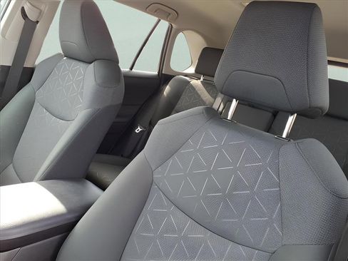 Used 2024 Toyota RAV4 XLE image 14