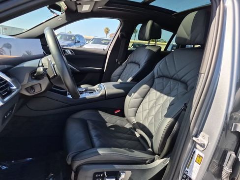 Used 2025 BMW X6 xDrive40i w/ Climate Comfort Package AWD/4WD image 17