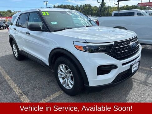 Used 2021 Ford Explorer 4WD image 2