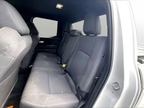 Used 2024 Toyota Tacoma SR5 AWD/4WD image 26