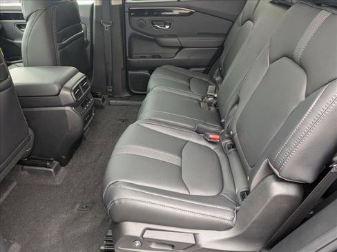 New 2025 Honda Pilot Touring image 16