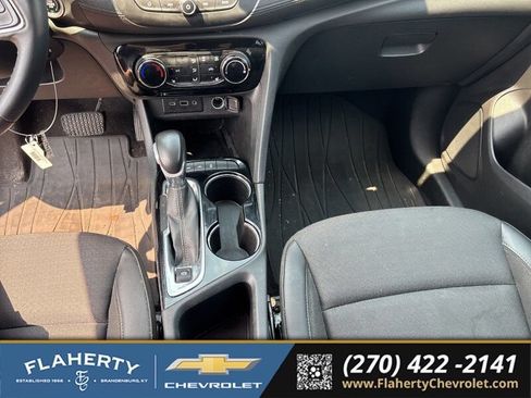 Used 2023 Buick Encore GX Preferred w/ Cold Weather Comfort Package AWD/4WD image 5