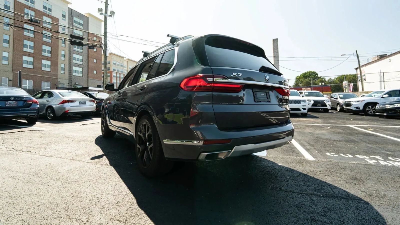 Used 2020 BMW X7 xDrive40i w/ Premium Package AWD/4WD image 6