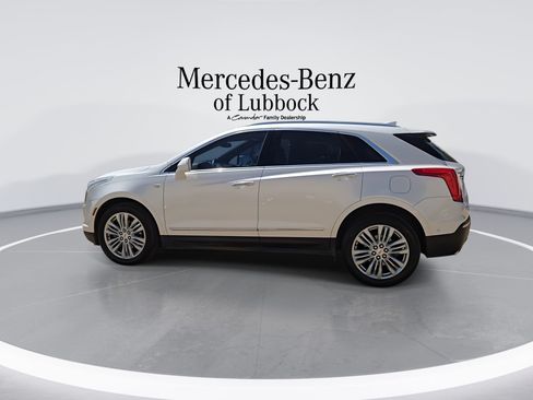 Used 2018 Cadillac XT5 Premium Luxury w/ Driver Assist Package FWD image 6