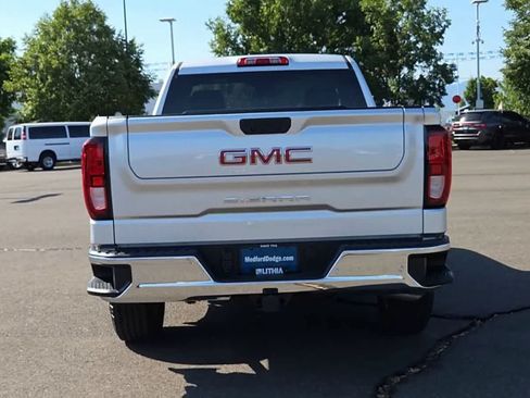 Used 2022 GMC Sierra 1500 Pro w/ Convenience Package AWD/4WD image 7
