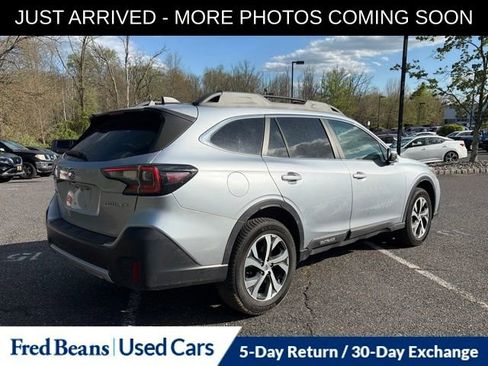 Used 2021 Subaru Outback Limited AWD/4WD image 8