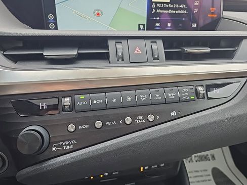 Used 2019 Lexus ES 350 Luxury image 21