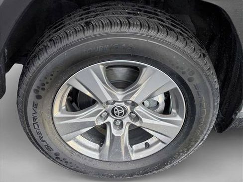 Used 2024 Toyota RAV4 XLE image 9