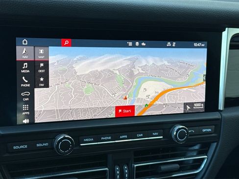 Used 2020 Porsche Macan image 24