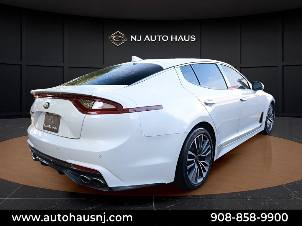 Used 2019 Kia Stinger Premium RWD image 14
