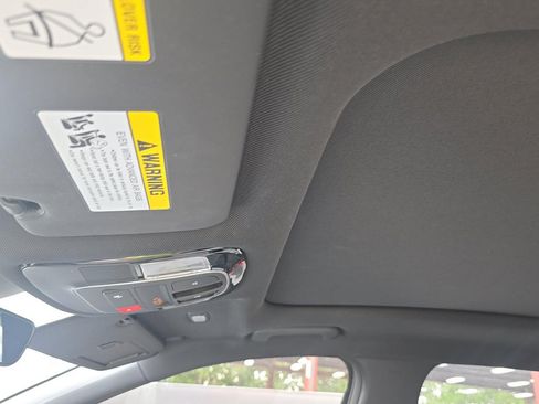 Used 2025 Hyundai Tucson Limited FWD image 8
