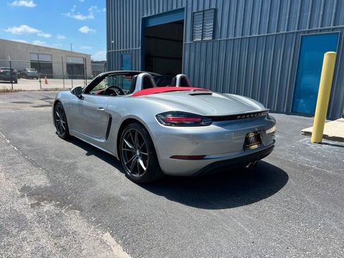 Used 2017 Porsche 718 Boxster RWD image 96