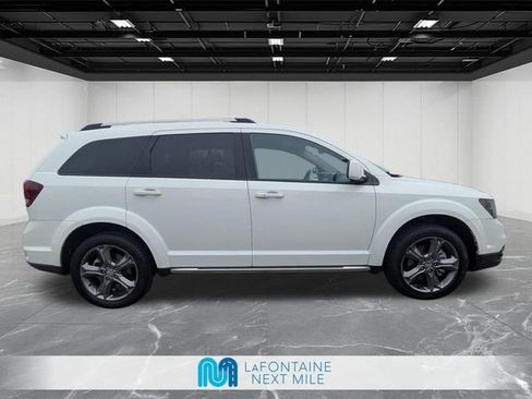 Used 2017 Dodge Journey Crossroad FWD image 6