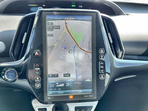 Used 2017 Toyota Prius Prime Premium FWD image 19
