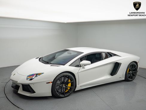 Used 2014 Lamborghini Aventador LP 700-4 image 13