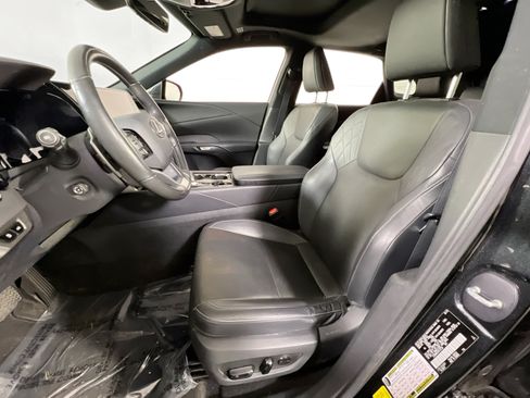Used 2023 Lexus RX 350 Premium w/ Accessory Package (Z1) AWD/4WD image 20