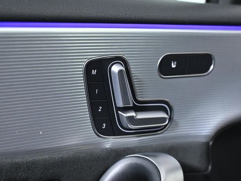 Used 2022 Mercedes-Benz A 220 4MATIC image 20