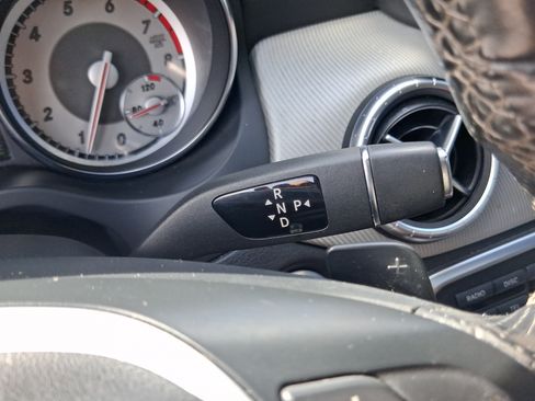 Used 2014 Mercedes-Benz CLA 250 image 22