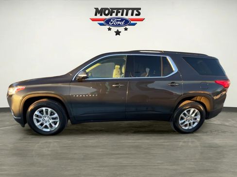 Used 2019 Chevrolet Traverse LT image 2