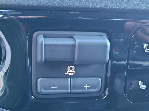 New 2025 Chevrolet Silverado 1500 RST w/ Convenience Package II image 17