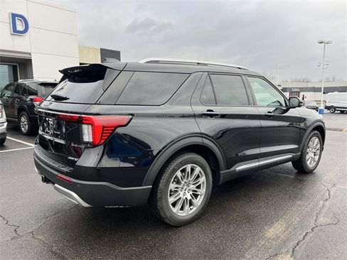 New 2026 Ford Explorer Platinum image 7