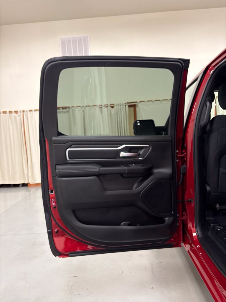 New 2027 RAM 1500 4x4 Crew Cab image 23