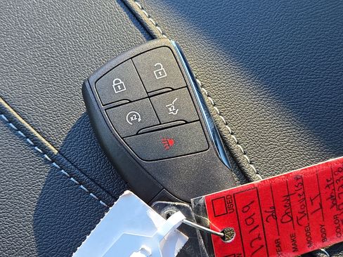 New 2026 Chevrolet Traverse LT image 25