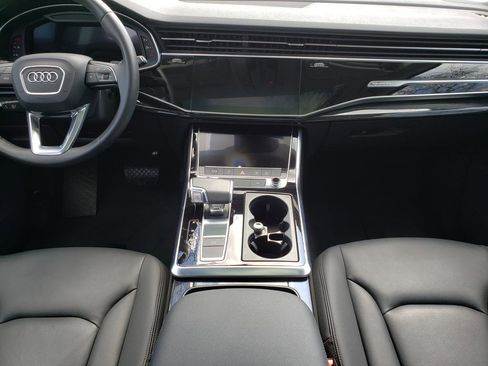 Used 2022 Audi Q7 3.0T Premium image 13