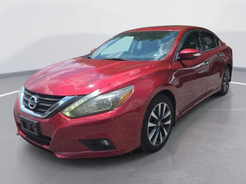 Used 2016 Nissan Altima 2.5 SL w/ 2.5 Technology w/LED Package FWD image 8