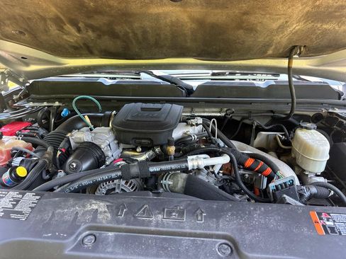 Used 2014 Chevrolet Silverado 2500 LT w/ Interior Plus Package AWD/4WD image 11