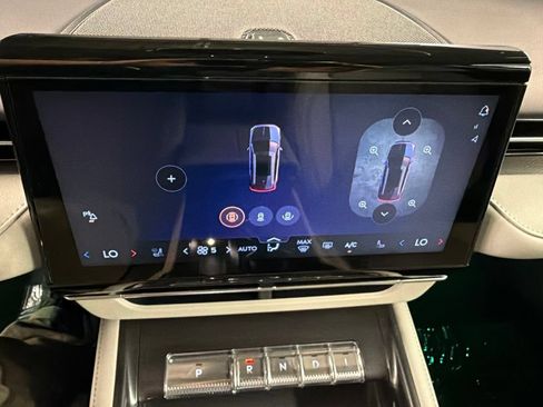 Used 2026 Lincoln Nautilus Premier w/ Equipment Group 102A AWD/4WD image 12
